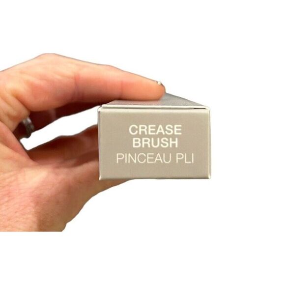 SEPHORA Crease Brush - Authentic Brand New- Cosmetic Makeup Brush - Picture 3 of 4